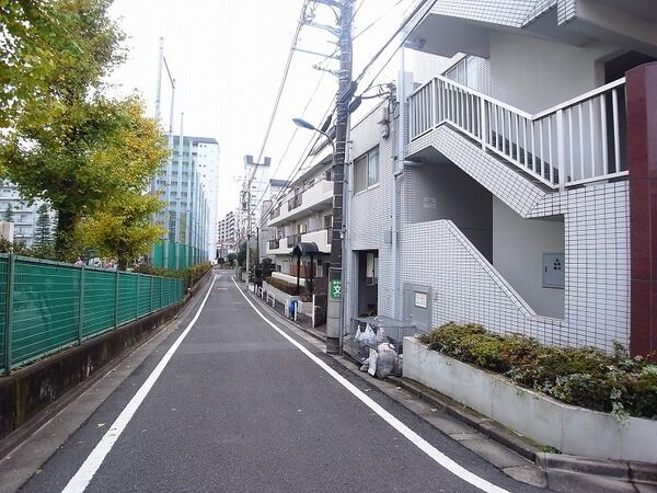 【ドルチェ富士見台】前面道路