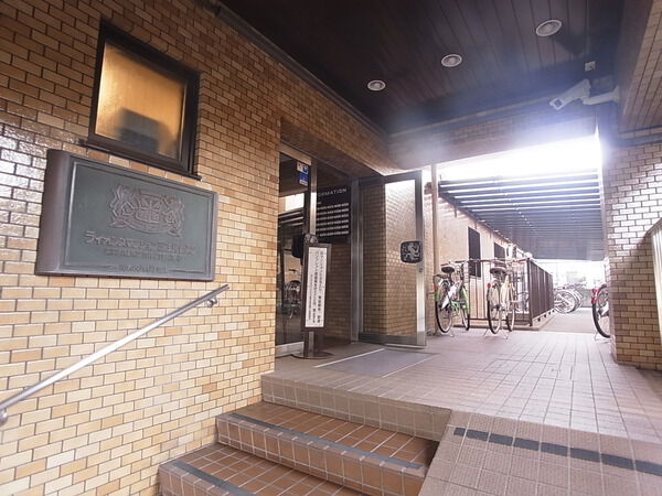 【ライオンズマンション富士見台第2】エントランス