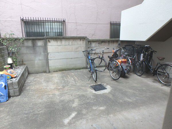 【キャッスルマンション光が丘】駐輪場