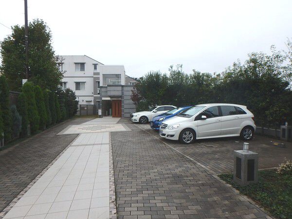 【ダイアパレス石神井公園フォレストサイド】アプローチ