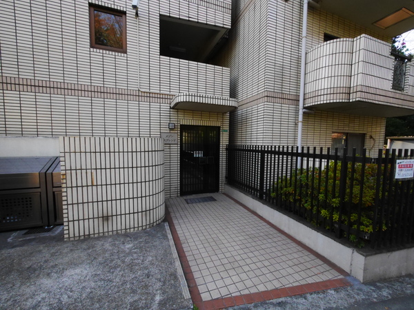 【メゾンスプレンド】エントランス外観 【メゾンスプレンド】エントランス外観