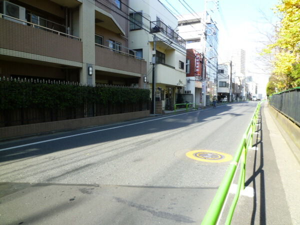 【アリュージュ大泉学園】前面道路