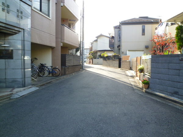 【マイキャッスル大泉学園Ⅱ】前面道路