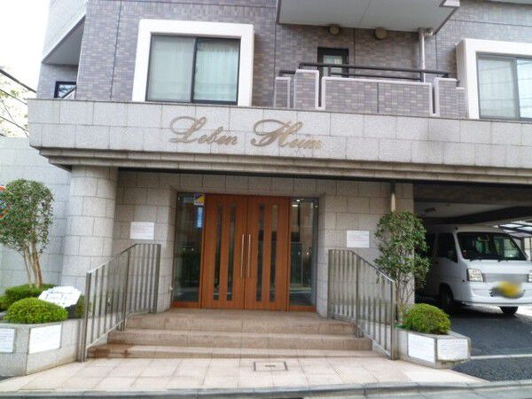 【レーベンハイム大泉学園】エントランス