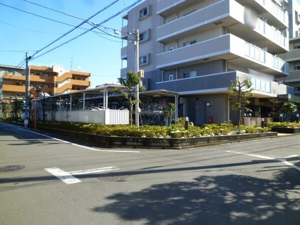 【フォルスコート保谷】前面道路