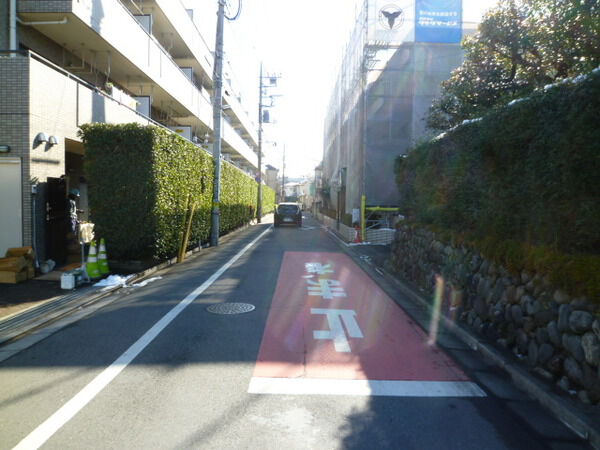 【ライオンズガーデン保谷】前面道路