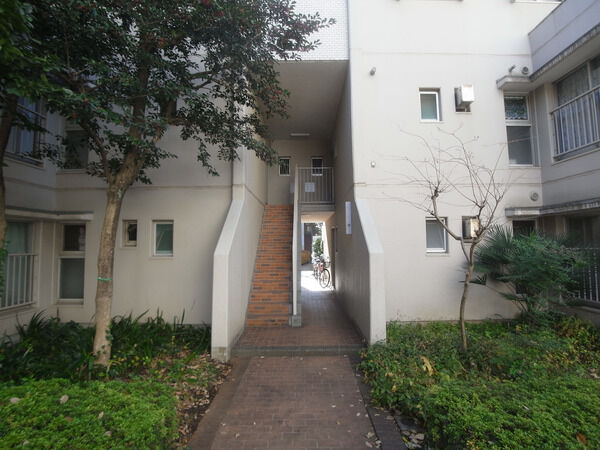 【野火止団地】エントランス 【野火止団地】エントランス