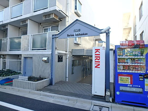 【クリオ練馬壱番館】アプローチ