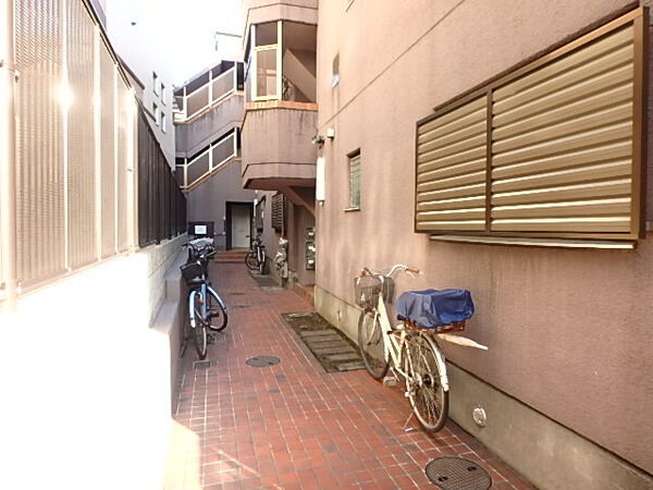 【メゾン豊玉】アプローチ 【メゾン豊玉】アプローチ