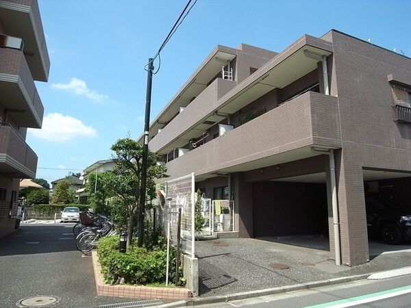 【ファミール小平】外観写真