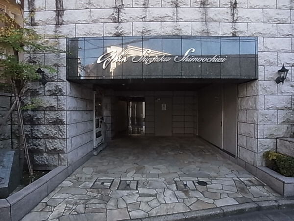 【ガーラ新宿下落合】アプローチ