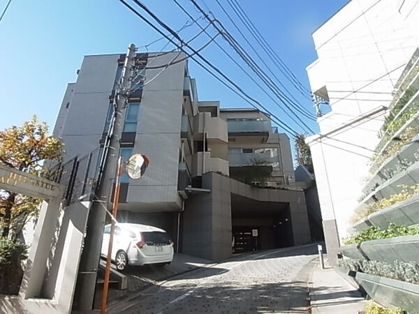 【ルジェンテ中落合西坂】外観②