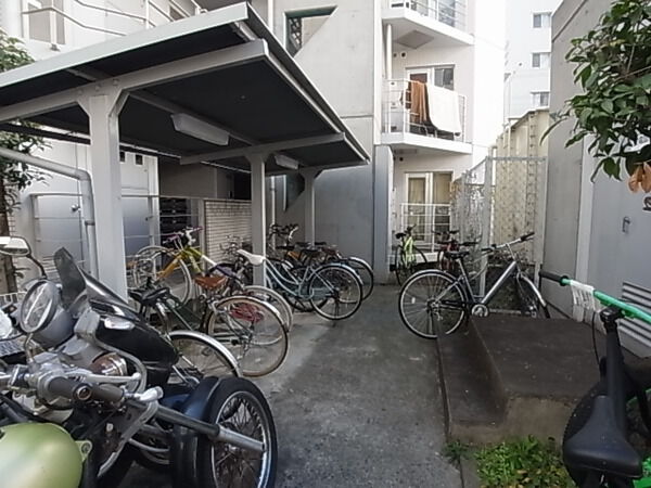 【日神パレス下落合】敷地内様子②