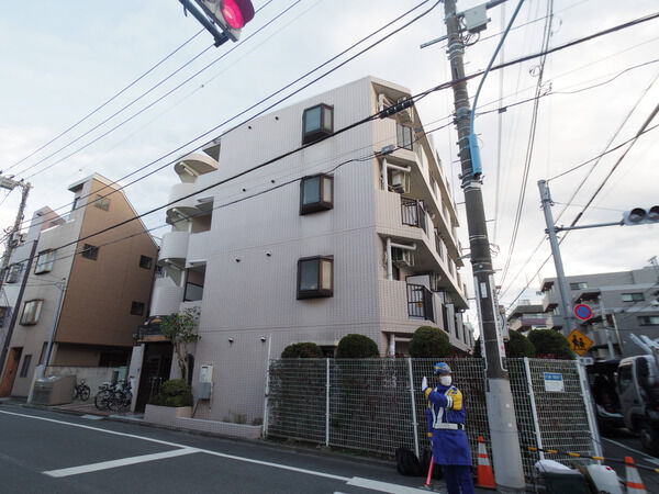 【モナークマンション新宿中落合】外観