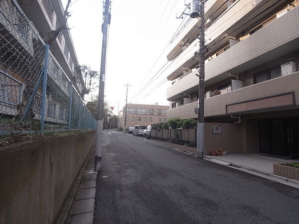 【マイキャッスル沼袋】前面道路