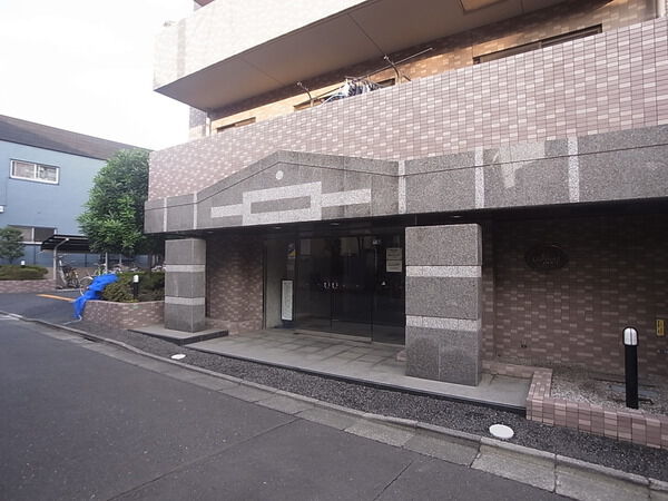 【ルピナス豊玉南】エントランス