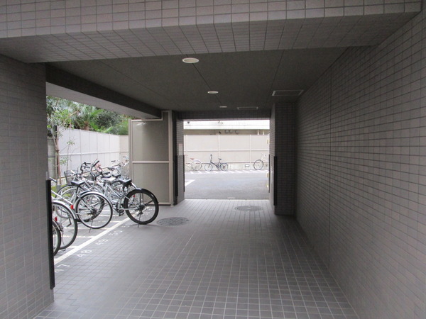 ルーブル都立家政参番館