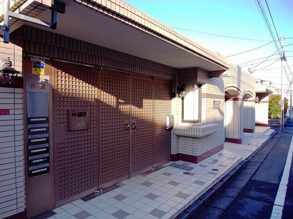 【グランエクレール井草】エントランス