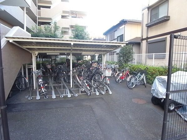 【リーベスト田無】共用部（駐輪場）