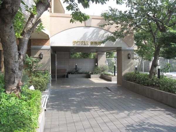 【ダイアパレス新所沢】エントランス