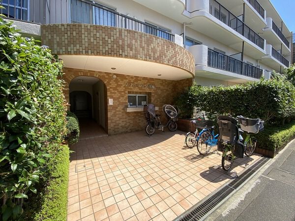 【ソフトタウン調布】エントランス