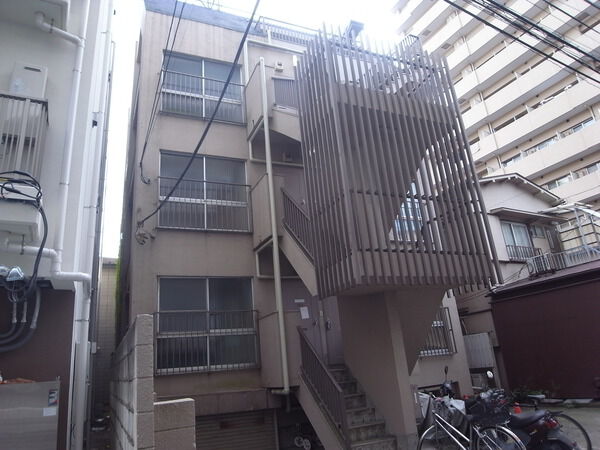 【村崎マンション】外観写真