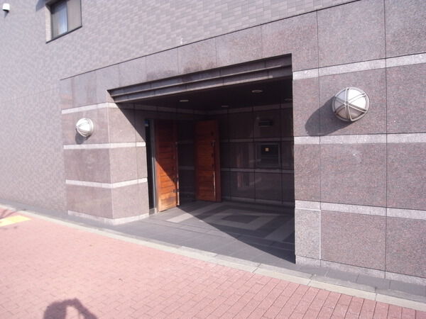 【ルーブル代田橋】エントランス