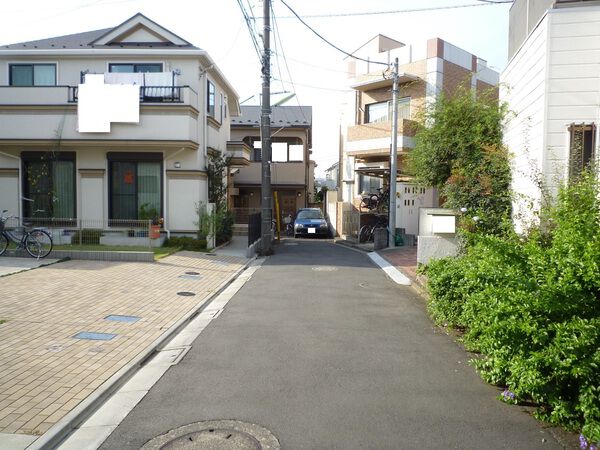【セボン千歳烏山】前面道路