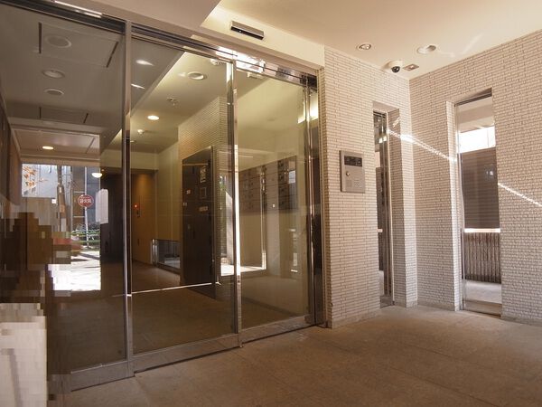【ベルジュール府中Ⅱ】エントランス(内) 【ベルジュール府中Ⅱ】エントランス(内)