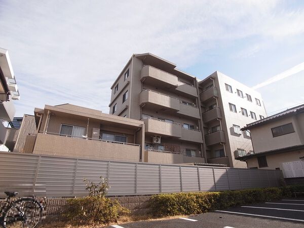 【ベルジュール府中Ⅱ】外観