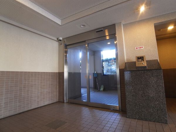 【藤和シティホームズ府中白糸台】エントランス 【藤和シティホームズ府中白糸台】エントランス