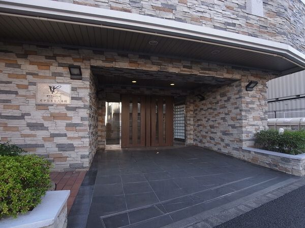 【マイキャッスル府中白糸台弐番館】エントランス（外）