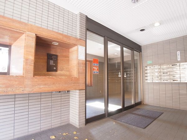 【ＭＡＣ東府中ホームズ】エントランス（内）