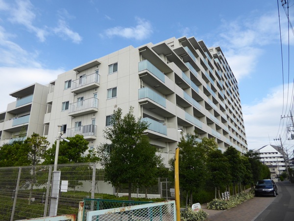 【アクシア八王子ピュアマークス】外観写真