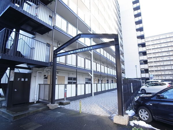 秀和めじろ台レジデンス