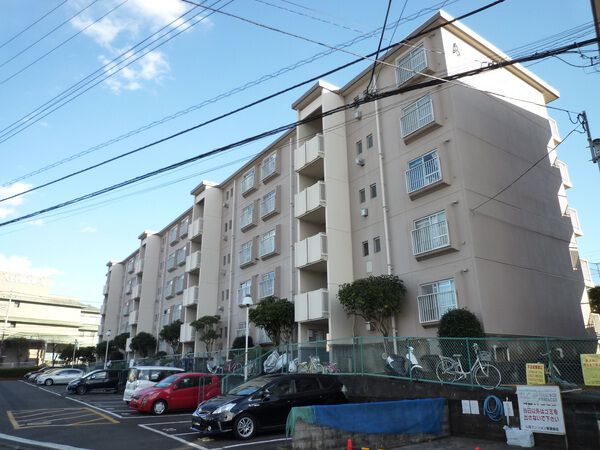 【京王山田マンション】外観写真