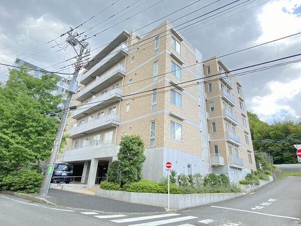 【ダイアパレス京王よみうりランド】外観 【ダイアパレス京王よみうりランド】外観