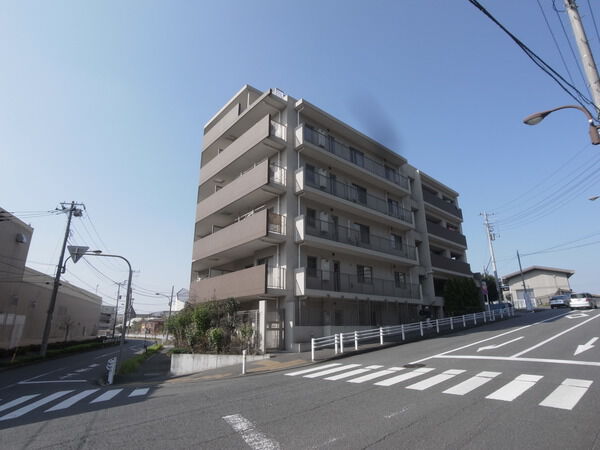 【パテラ多摩境】外観写真でございます