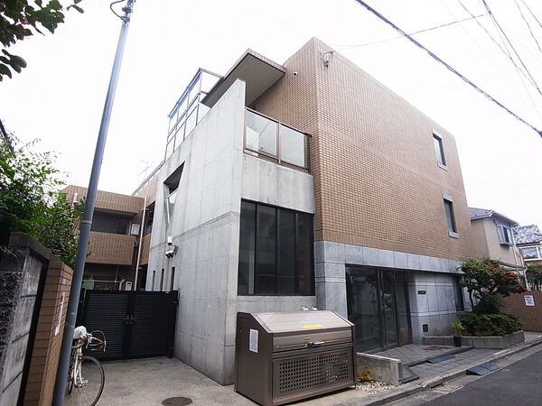 ロイヤルアーバン駒場東大