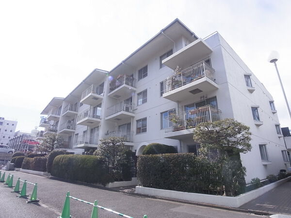 【杉並宮前ロイヤルハイツ】外観２