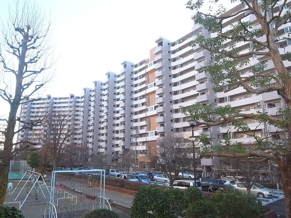 【新ゆりグリーンタウンポプラ街区】建物外観 【新ゆりグリーンタウンポプラ街区】建物外観