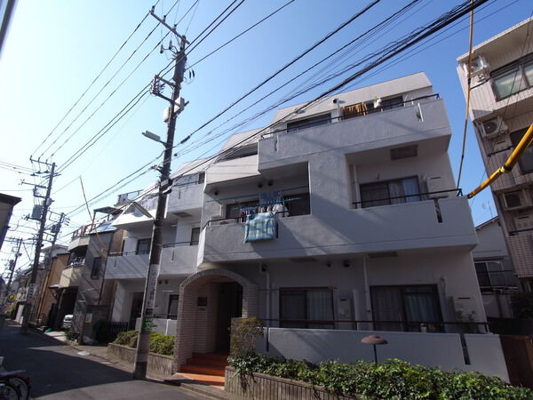【サンビュウ豪徳寺】外観