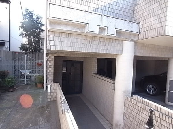 【アルト経堂】エントラス