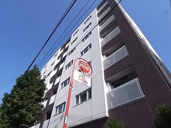 【グランスイート世田谷桜丘】外観