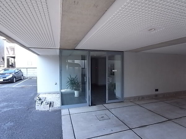 【千歳ハイツ】エントランス 【千歳ハイツ】エントランス