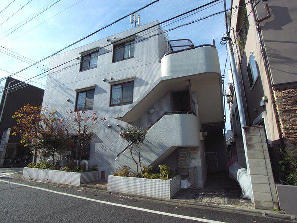 クレセントハイム