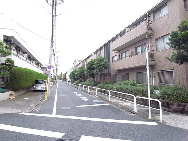 【パークハウス祖師谷大蔵】前面道路１