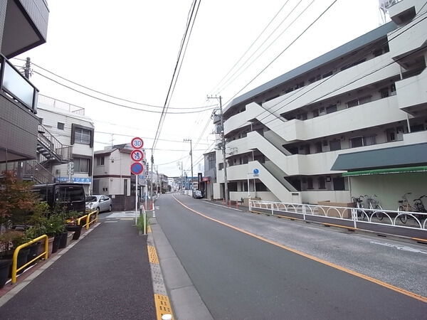 【千歳台ヒミコマンション】前面道路