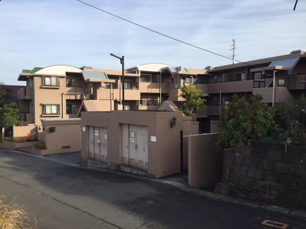 【ワコーレ柿生】建物外観