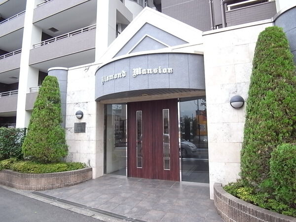 【ダイアモンドマンションラ・セーヌ】エントランス
